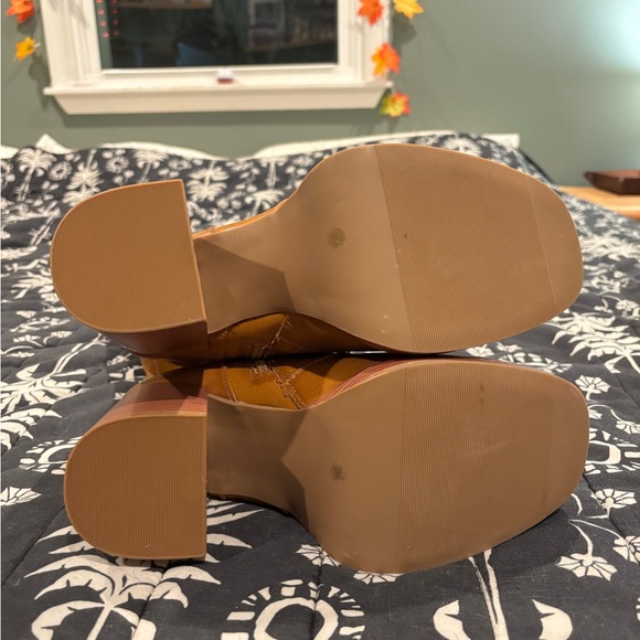 Torrid Platform Knee High Boot - Picture 4 of 8